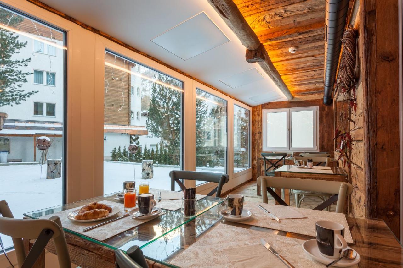 Jägerhof Serviced Apartements Zermatt Exteriör bild