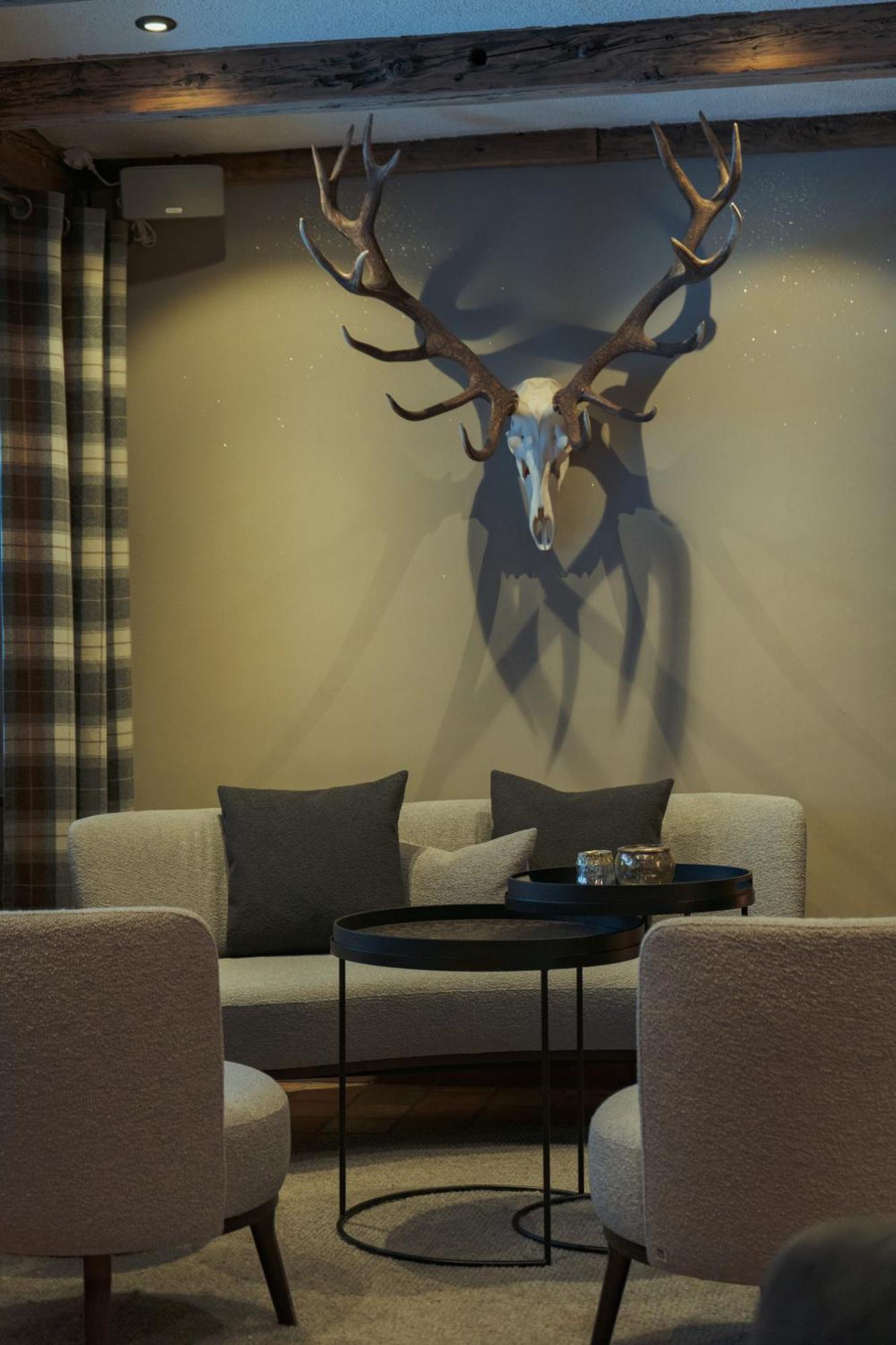 Jägerhof Serviced Apartements Zermatt Exteriör bild