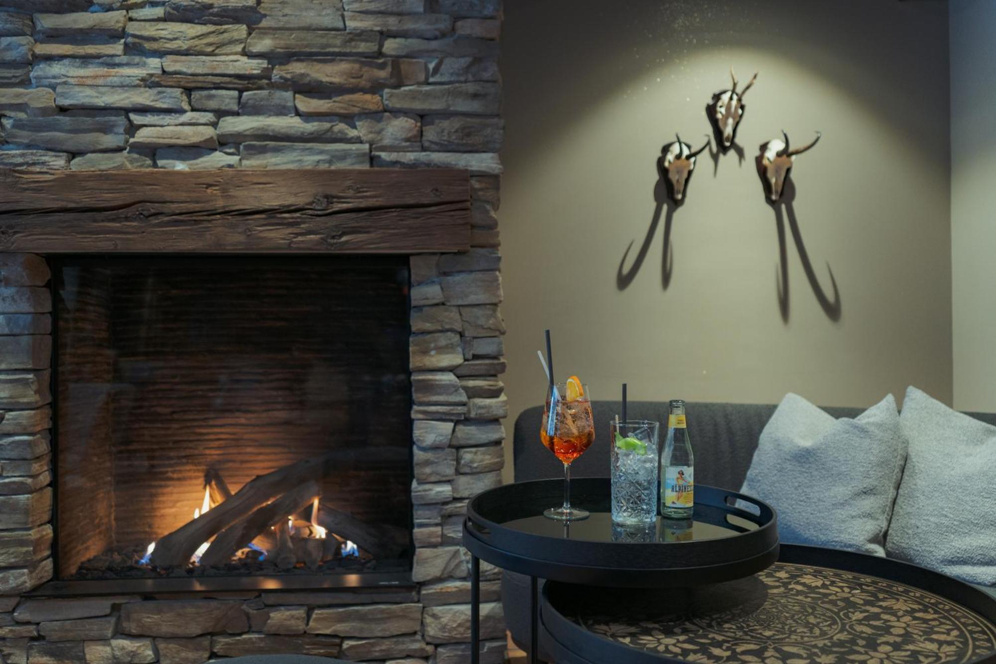 Jägerhof Serviced Apartements Zermatt Exteriör bild