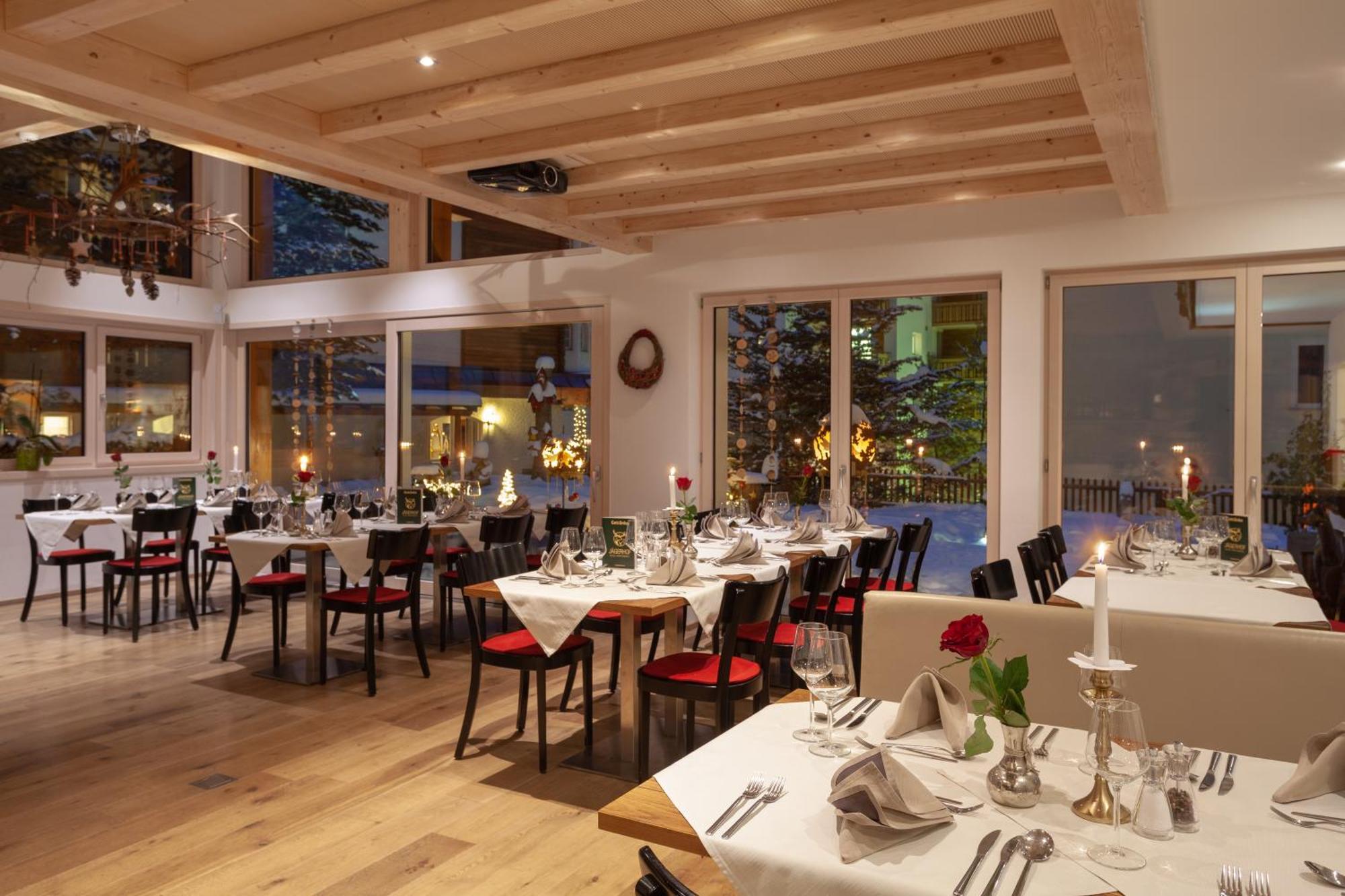 Jägerhof Serviced Apartements Zermatt Exteriör bild