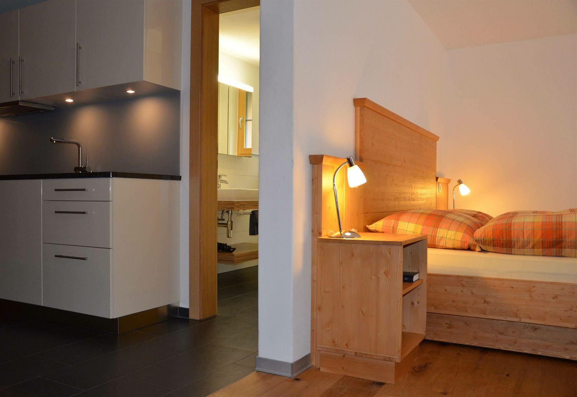 Jägerhof Serviced Apartements Zermatt Exteriör bild
