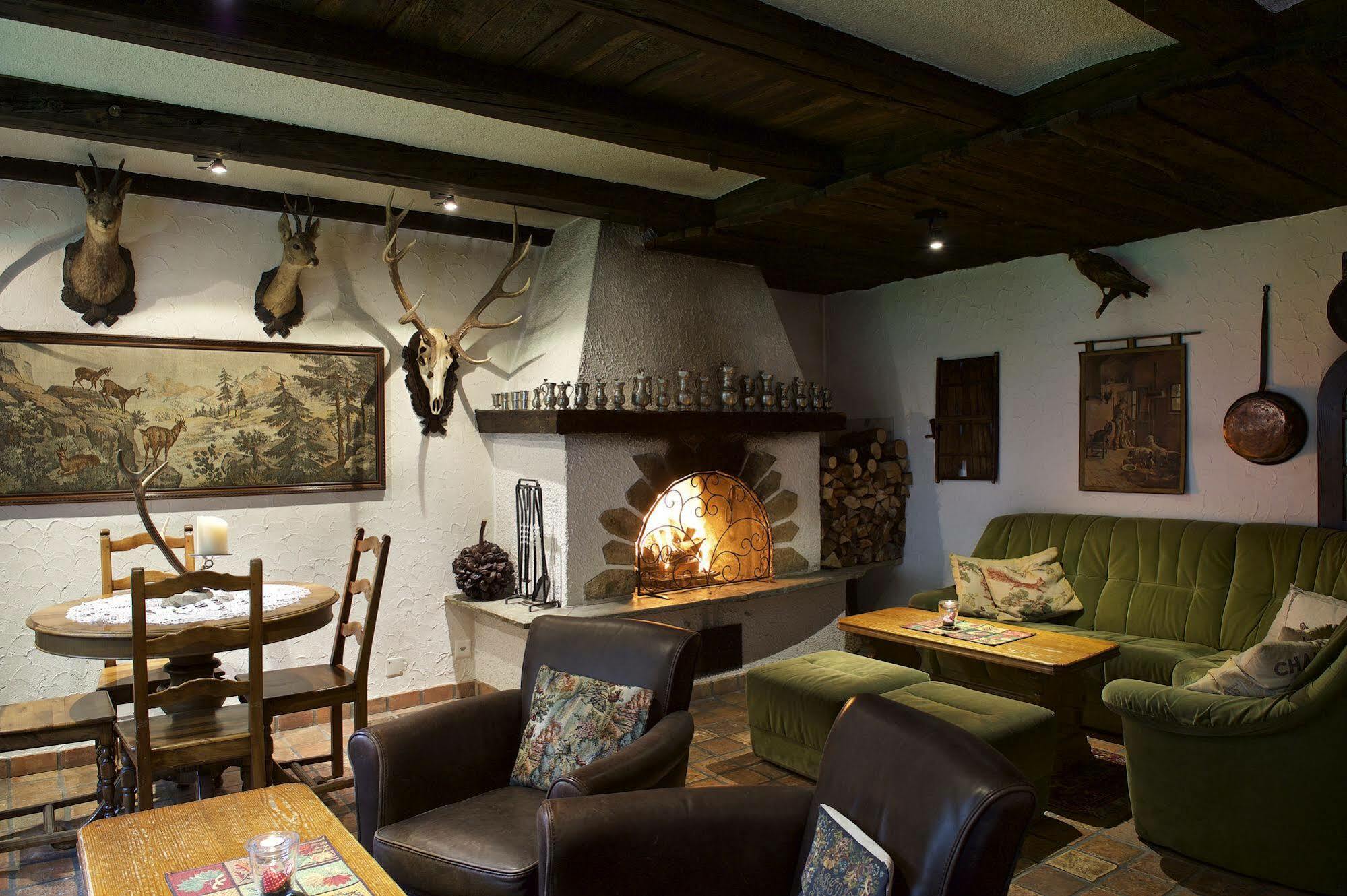 Jägerhof Serviced Apartements Zermatt Exteriör bild