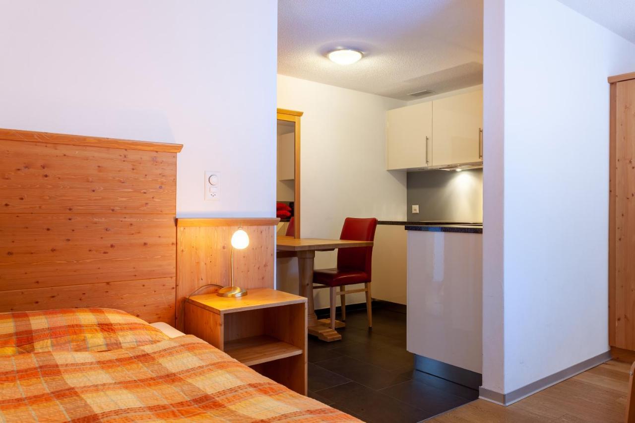 Jägerhof Serviced Apartements Zermatt Exteriör bild